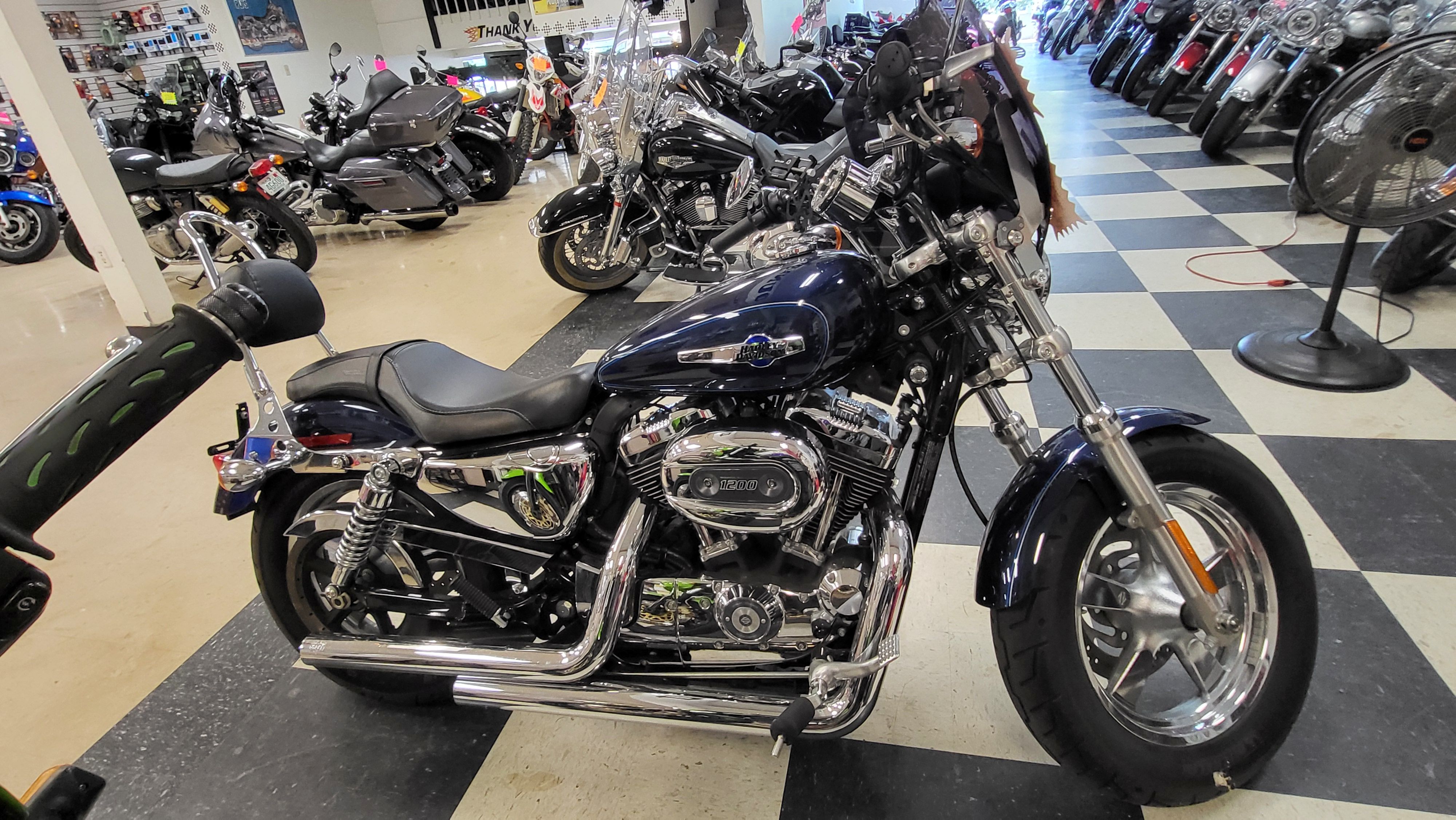 2012 Harley-Davidson Sportster XL1200 Custom